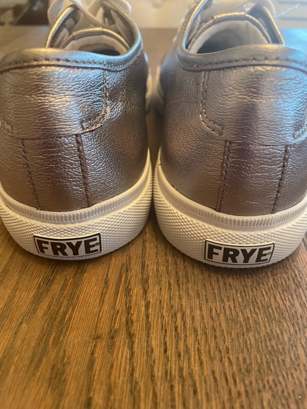 FRYE Gia Low Lace Leather Sneaker New with Tags. 7.5 
Pewter - Picture 4 of 8